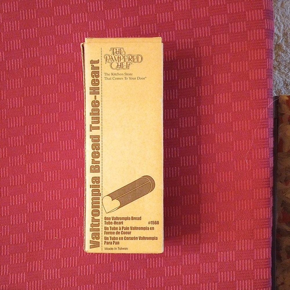 The Pampered Chef Valtrompia Bread Tube